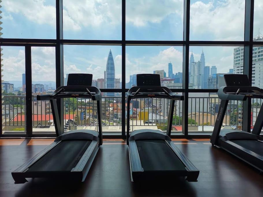 Apartment Chambers A Flat, Klcc & Kl Tower View,