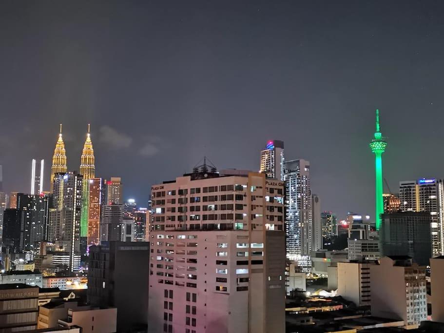 Apartment Chambers A Flat, Klcc & Kl Tower View, *